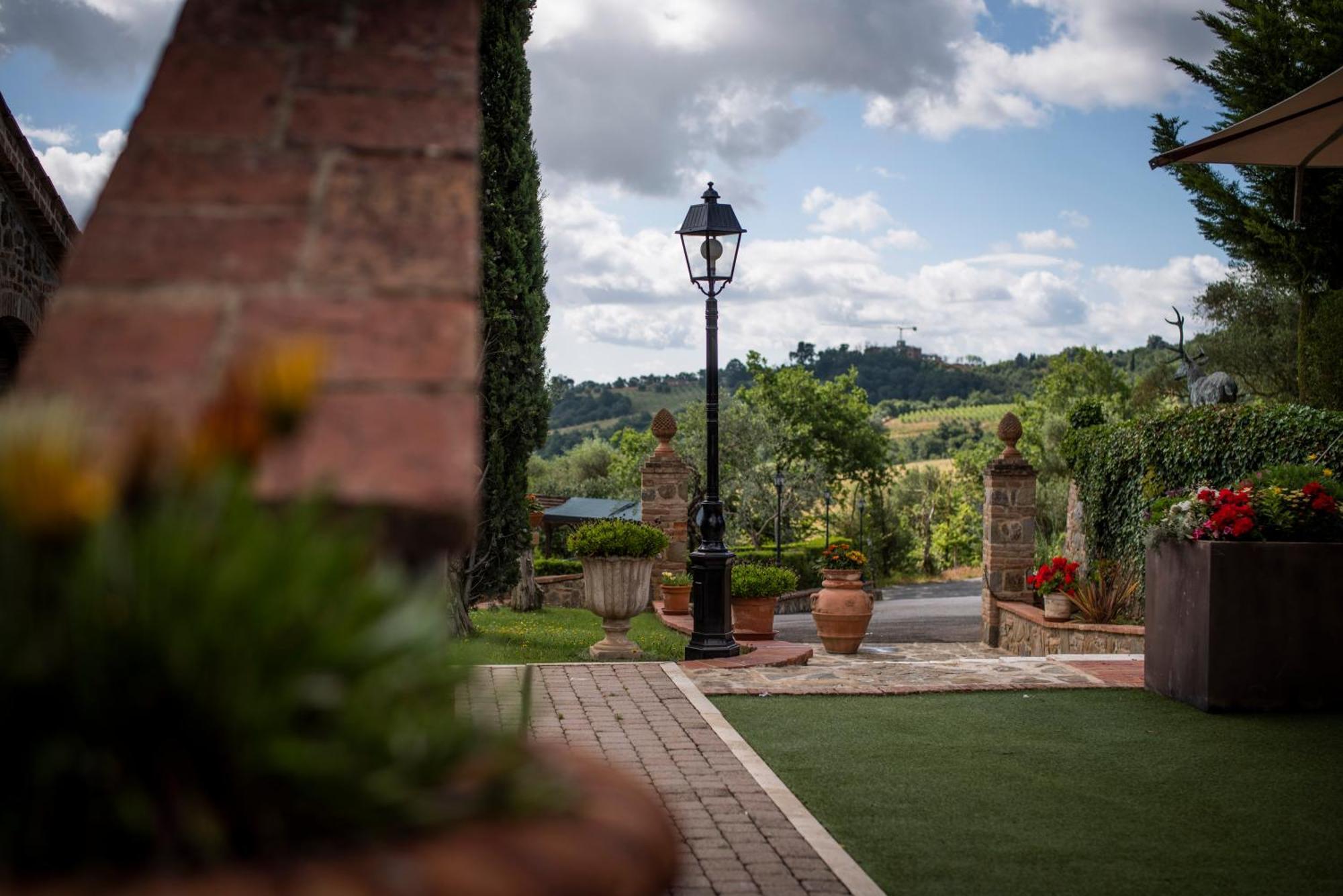 Poggio Paradiso Resort & Spa 몬테폴로니코 외부 사진